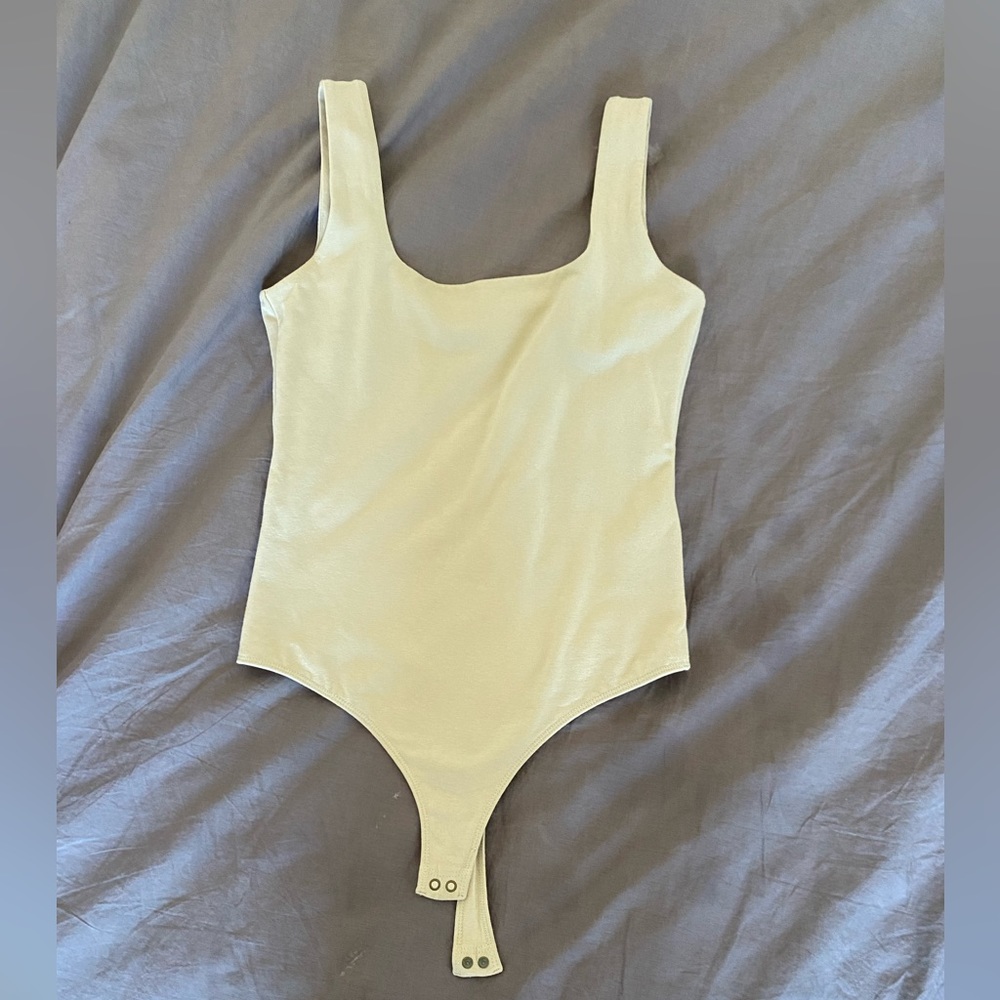 Abercrombie cream tank bodysuit size small